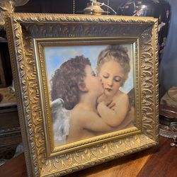 Beautiful wall light with an amazing frame