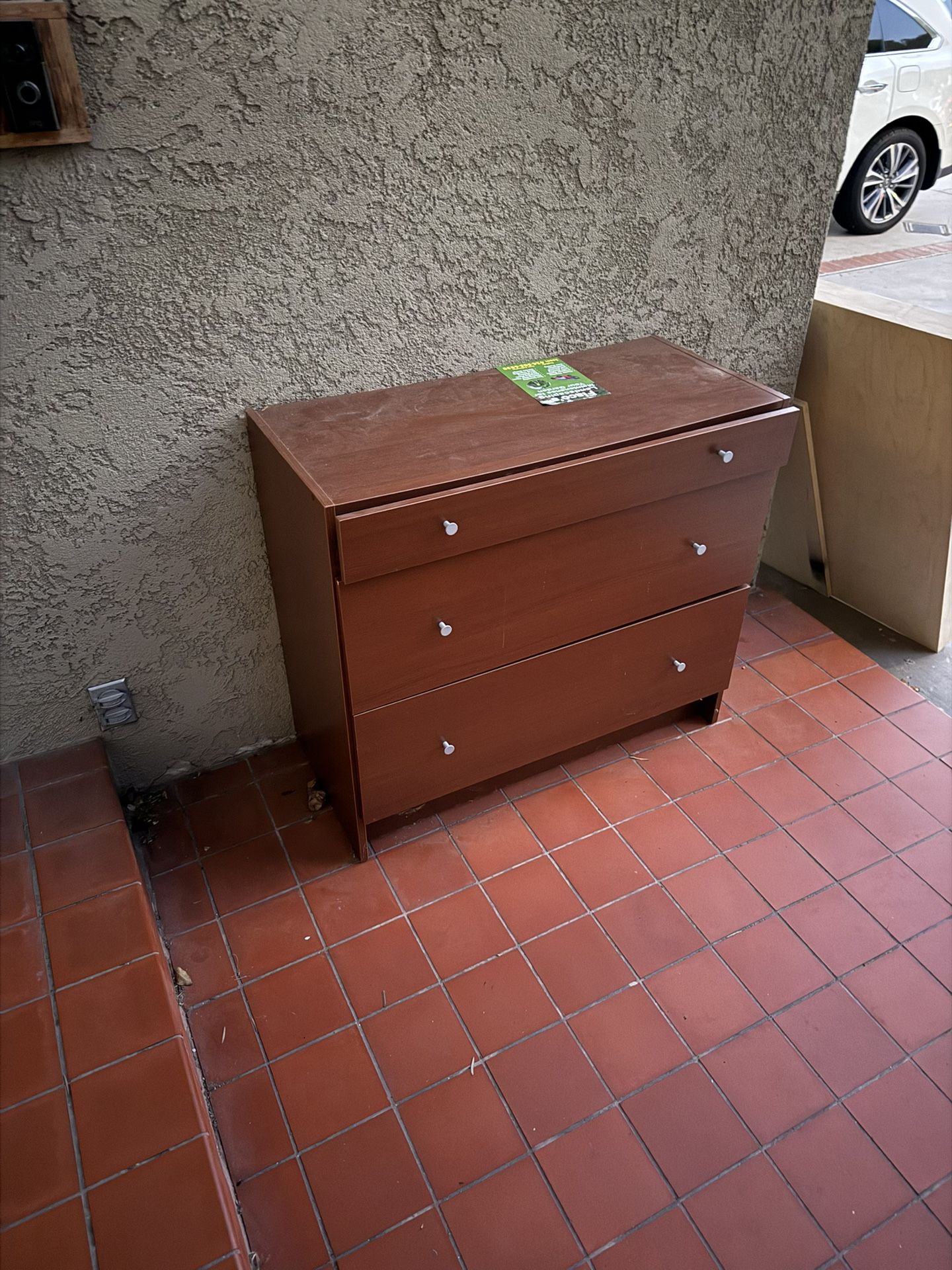 Free Dresser