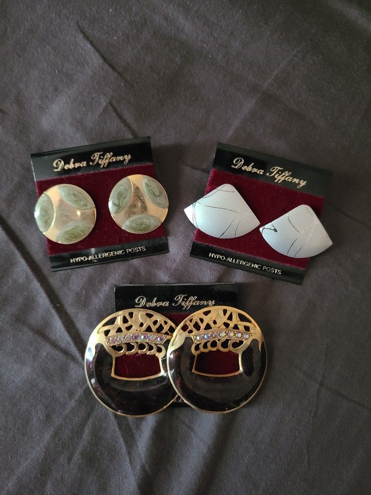 Vintage 80s Debra Tiffany Earrings