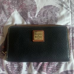 Dooney And Bourke Wallet