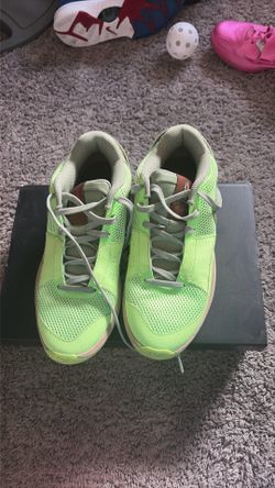 Nike ja 1 zombie”