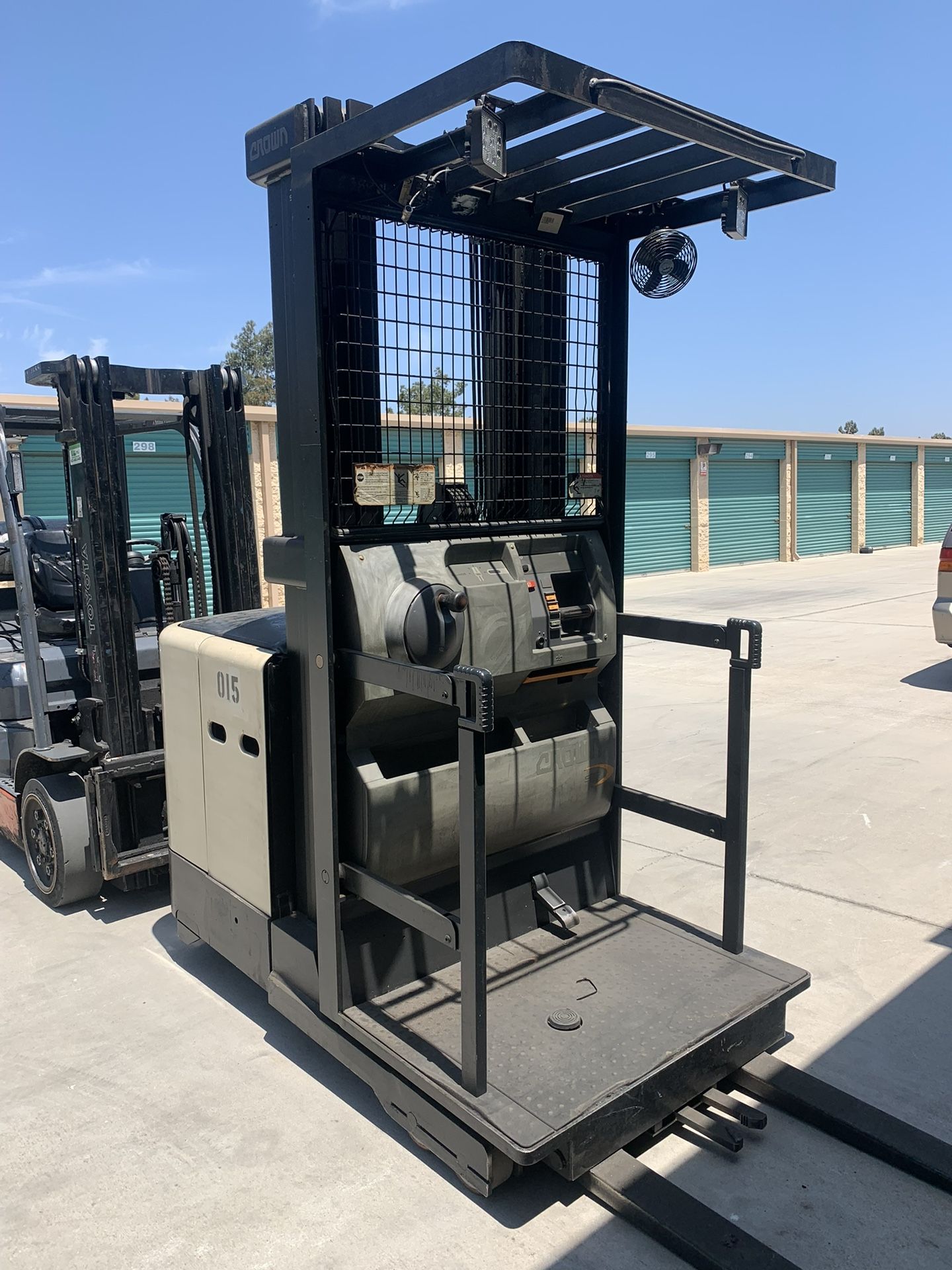 Crown Forklift