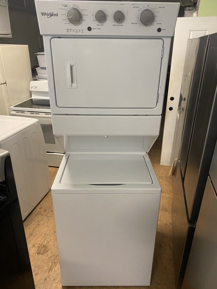 Kenmore Washer And Dryer Stackable Electric Almost New