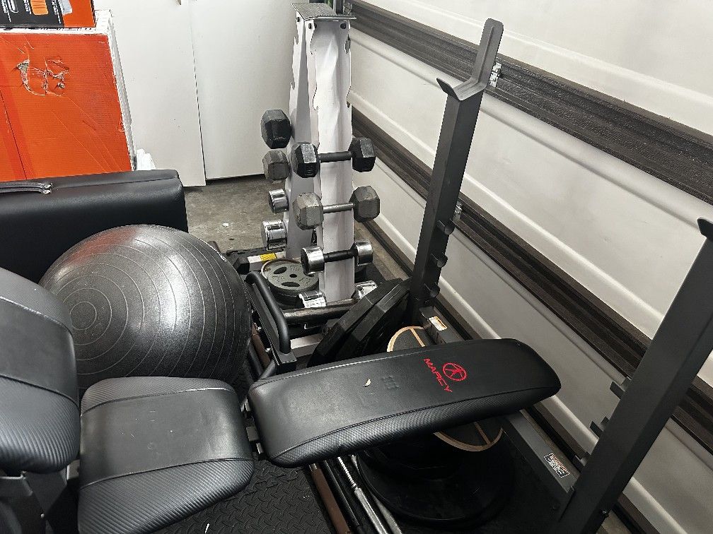 MARCY WEIGHT TRAINING BENCH