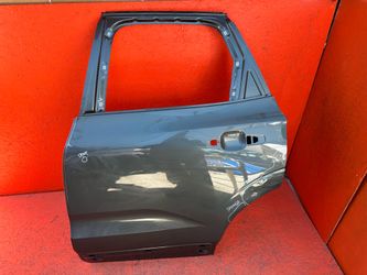 2018 2019 2020 2021 2022 2023 2024 VOLVO XC60 LEFT DRIVER SIDE REAR DOOR OEM