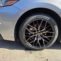 18"new Wheels With New PIRELLI Tires For TOYOTA CAMRY SE 2023