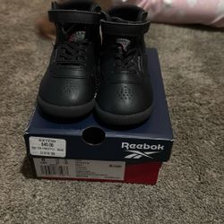 Rebook Toddler six 6