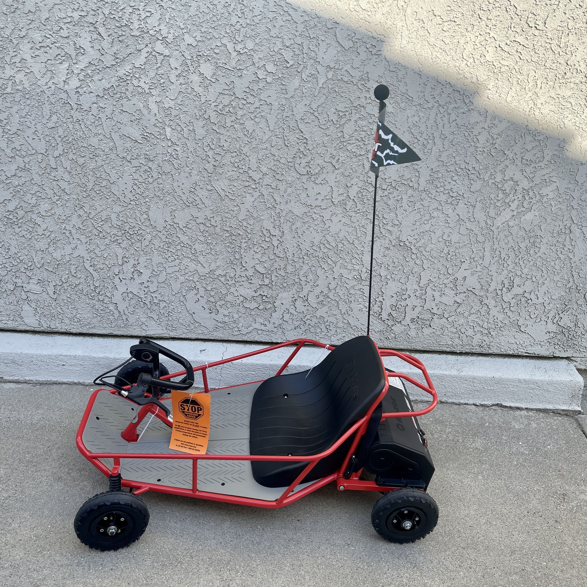 Razor Dune Electric Buggy , Speeds up to 9 mph, 120pound weight limit for Sale in Rancho