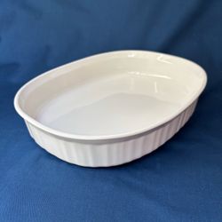 Vintage CorningWare Casserole Dish / Oven Roaster