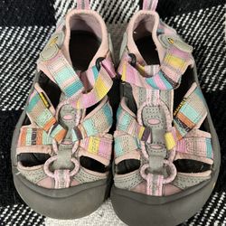 Girls Keen Sandals Size 9 Updated 2/29/24