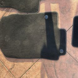 2023 Mercedes GLE Floor Mats