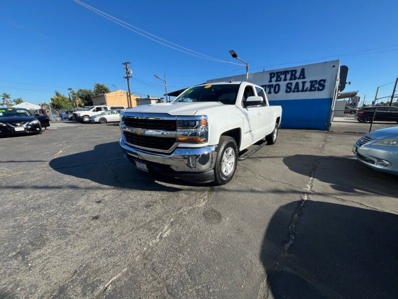 2018 Chevrolet Silverado LT Truck 4DR