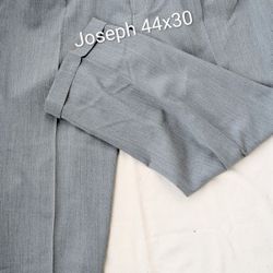 New Mens Joseph & Feiss Light Gray Pleated Dress Pants 44x30. Cuffs, 4 Pockets, Loops, Light Weight. Polyester 55%, Wool 45%, Machine Washable BC# 178