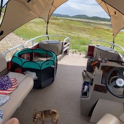 2021 Suntracker 18” Bass Buggy