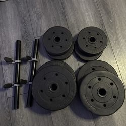 Adjustable dumbbell set