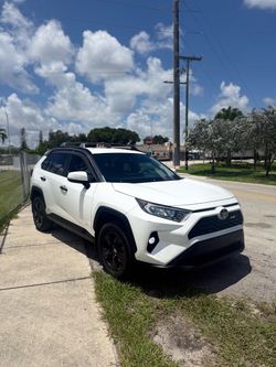 Toyota Rav4 XLE 2023