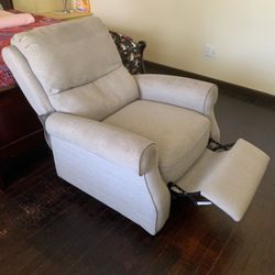 Lazy Boy Chair 
