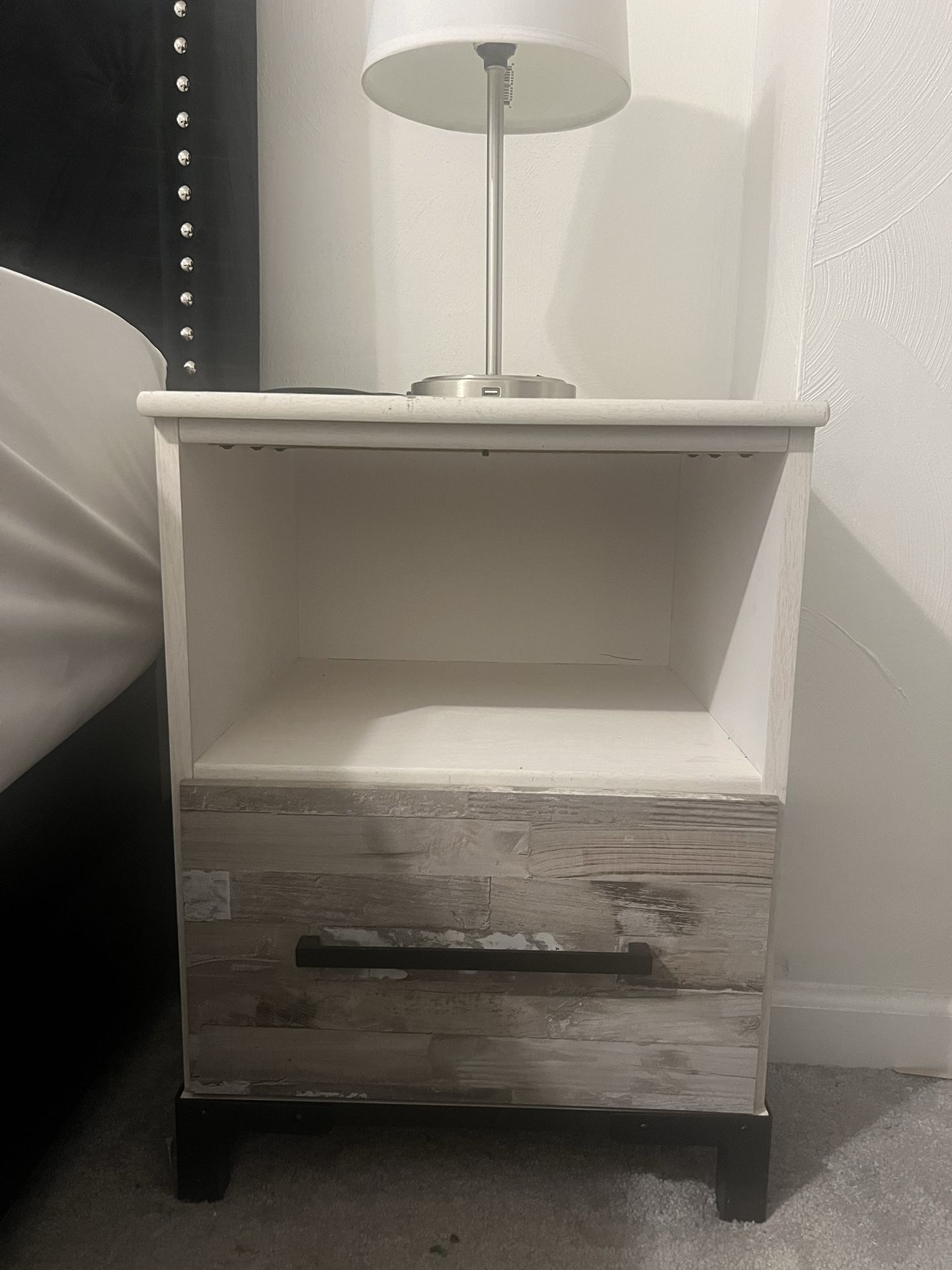 Night Stand And Dresser Set