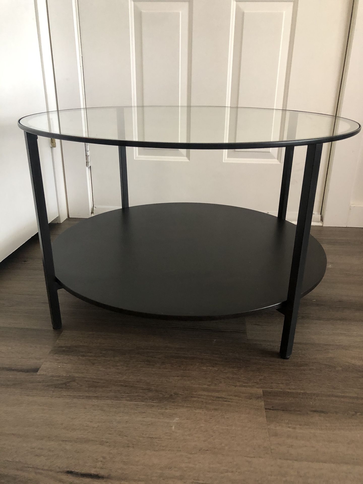 VITTSJÖ coffee table