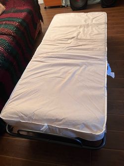 Cama