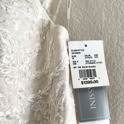 Oleg Cassini Mermaid Wedding Gown Lace  size 10