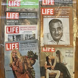 Vintage 1970 LIFE Magazine Lot – 7 Issues – Apollo 13, Cold War, Cuban Missile Crisis, Middle East  ⸻  Description  Original vintage lot of seven LIFE