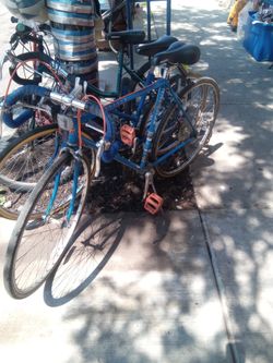 Boy And Girl 10 Speed Bike 