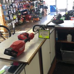 1003 Milwaukee 3016-20 18v Lithium Ion Power Head  W/ String Trimmer Attachment, 8.0ah Forge Battery & Rapid Charger 553643 