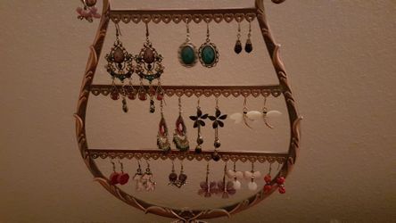 Ear rings