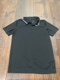 Boys black Nike shirt size 10/12 #8