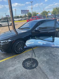 Mercedes Front Windshield!!! Brand New!!