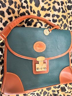 Dooney & Bourke$40