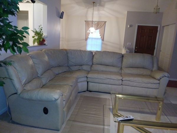 Sealy Genuine Leather Sofa Sectional W Sleeper And Two Recliners Sealy Genuine Leather Sofa Sectional W Sleeper And Two Recliners Attached