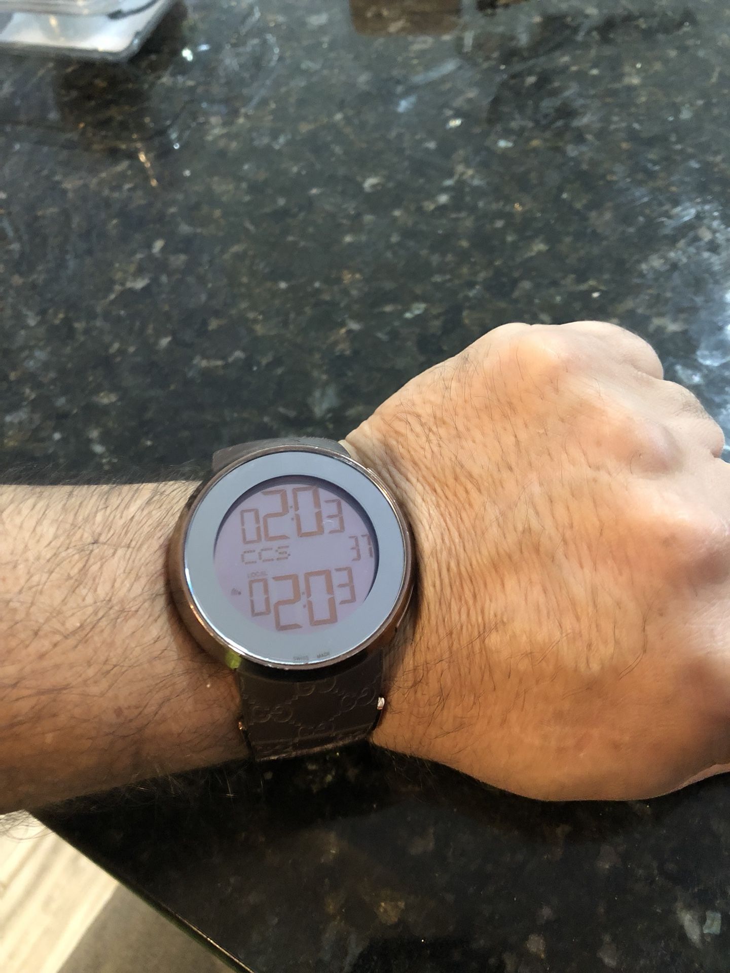 Watch GUUCI M 1142