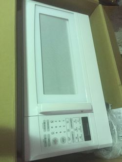 Kenmore microwave. New 1.6 cub ft