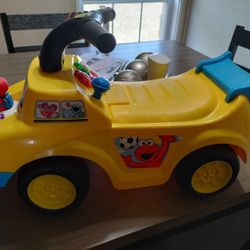 ELMO RIDE ALONG, DIAPER GENIE, ACTIVITY WALKER & BALL PIT