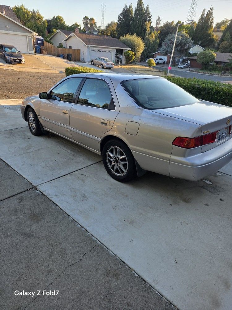 2001 Toyota Camry