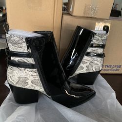 Women Dress Ankle Boot with Low Chunky Heel-  Patent Leather & Snakeskin  - no box size 6