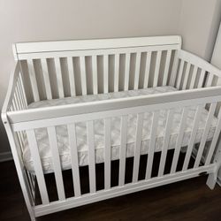 Crib For Baby With Mattress 