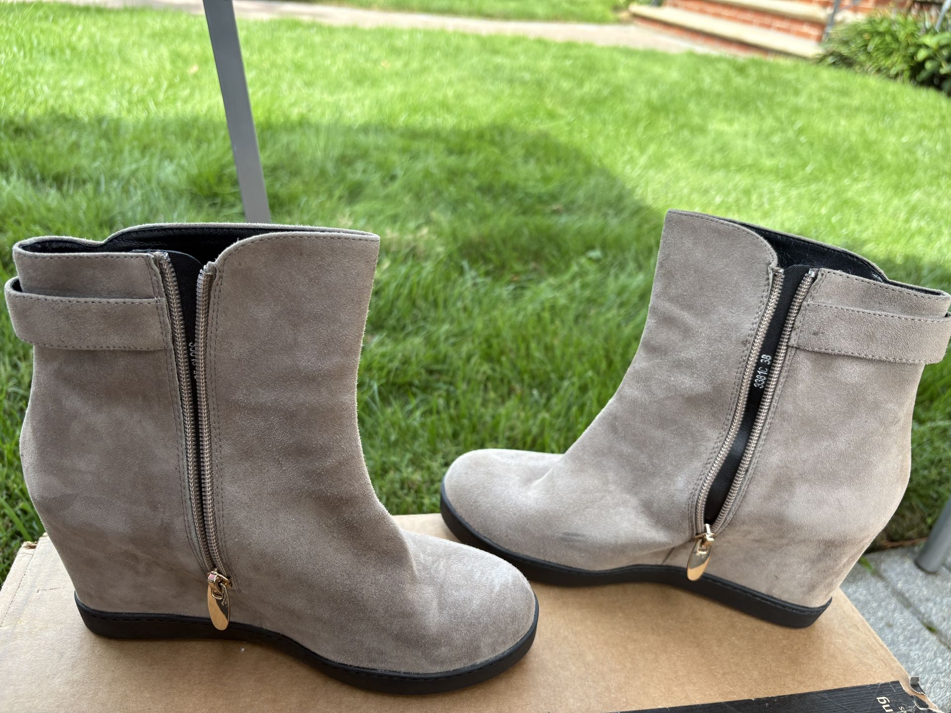 Women’s Wedge Boots Size 7.5 (US)
