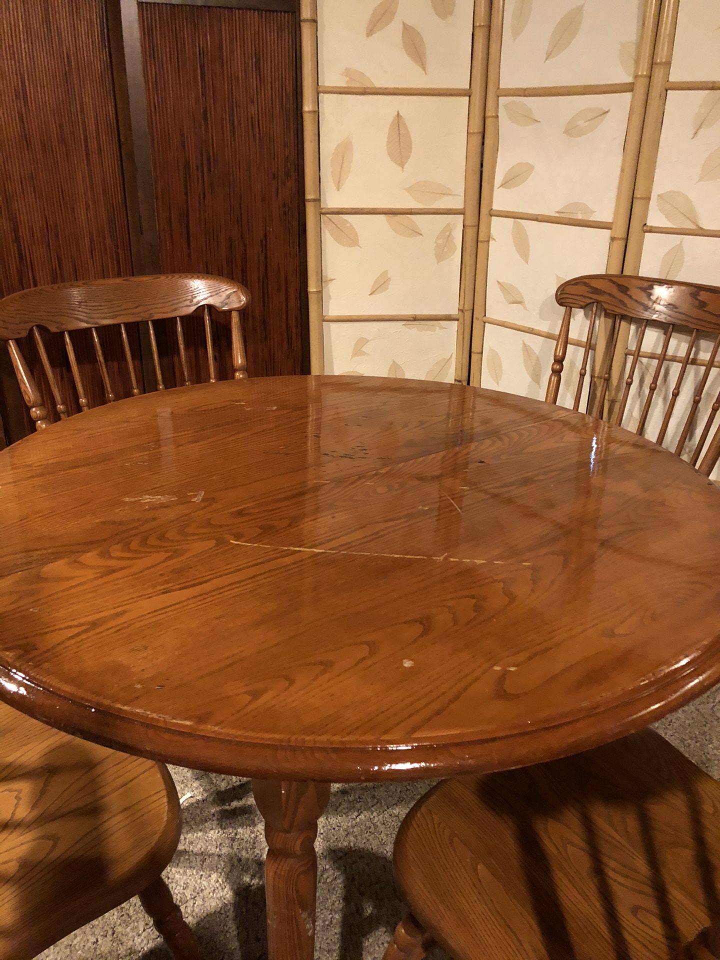 Table set with extension & 4 chairs.