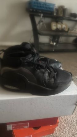 Nike Air Zoom Kids Size 4