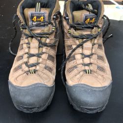 Carolina boot Size 11 1/2 super comfortable good condition