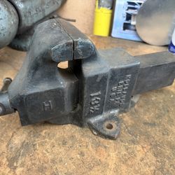Hollande  Vise Tools. Stationary Vice 