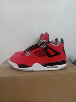 Air Jordan 3 Retro MEN SZ 10