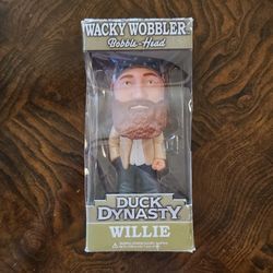 Duck Dynasty Willie Bobble Head Wacky Wobbler Funko 2013 A&E / Collectible / Collector / Man Cave / Decorative / Great Gift / Unique / Decor / Figure