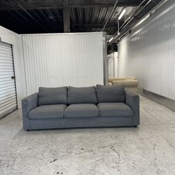 Comfy Nice Gray Sofa, Couch🔥🔥🔥