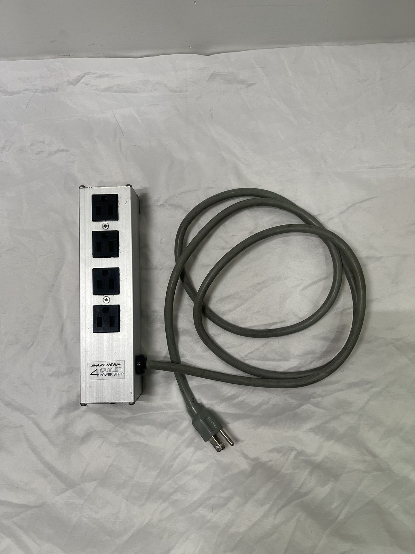 Used Heavy-Duty Archer 4-Outlet Power Strip (73-inch Cord)