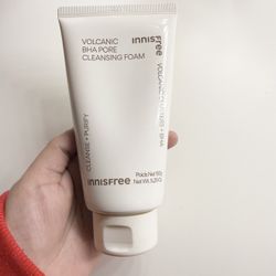 Innisfree Volcanic BHA Pore Cleansing Foam 