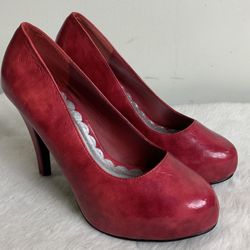 Bonnibel womens size 9 stiletto 4.5” heel shoes - very gently used like new 